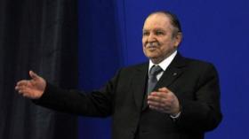 بوتفليقة يهنّئ منتخب اليد بعد تتويجه الإفريقي