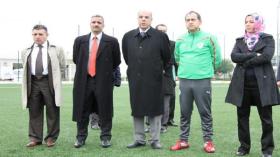 الوزير تهمي يقدّم الدعم المعنوي لمنتخب الكرة النسوي