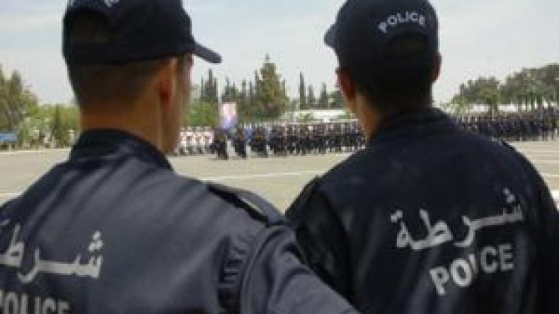 توقيف 5 أعوان شرطة بينهم شرطيتان بتهمة الرشوة والابتزاز