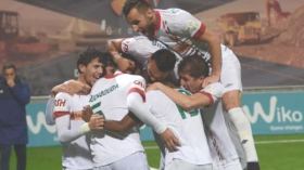 البطولة تُستأنف مبتورة من ثلاث مقابلات