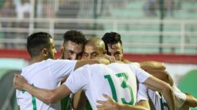 تقاطر لاعبي “الخضر” على مركز سيدي موسى