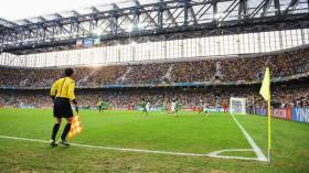 مباراة الجزائر وروسيا بشبابيك مغلقة