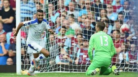 محرز: في فرنسا همّشت والتألّق في إنجلترا لن يسقطني في مطبّ الغرور