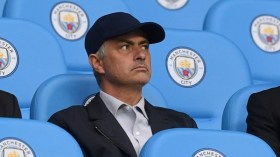 “شيطان” همس في أذن مورينيو: “لا تجلب محرز”!