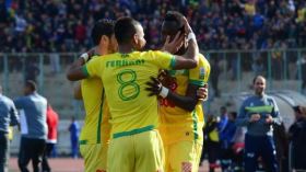 تمديد قرار منع انتداب لاعبين أجانب