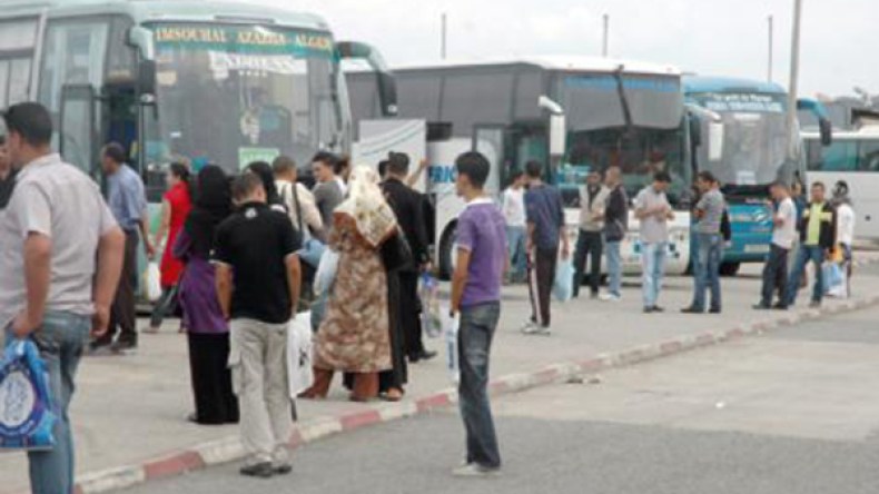 الناقلون يشلون الخطوط الداخلية للمسافرين بأدرار