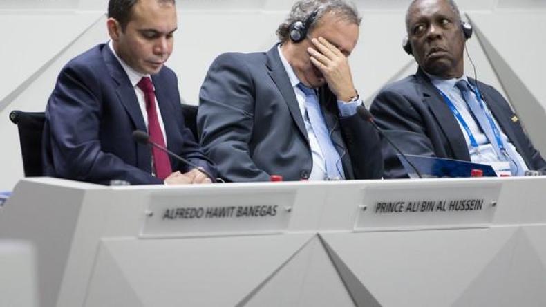 هكذا أجبر الأمير علي الكاميروني حياتو على التخلي عن صلاحياته في الكاف