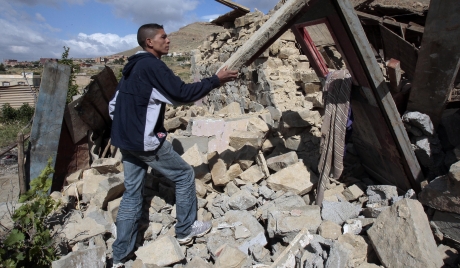 Algerian earthquake injures 19