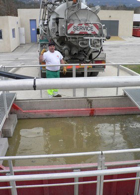 Traitement des eaux usées : Sellal promet de venir à bout des odeurs nauséabondes de Oued El Harrach