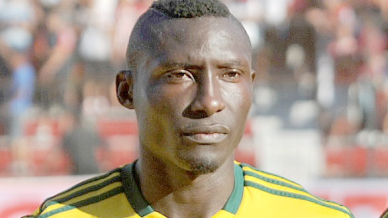 برقي يتأسف لحادثة مقتل إيبوسي ويدعو إلى رسم استراتيجية لمحاربة العنف