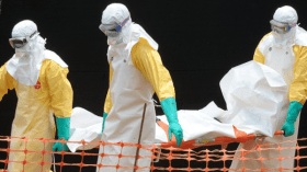 الكاف تجدد منع غينيا وليبيريا وسيراليون من استقبال منافسيهم بسبب “إيبولا”