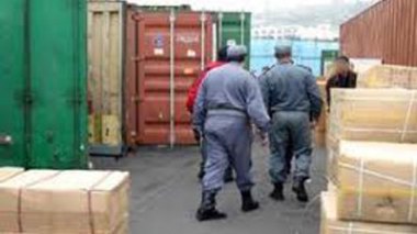 Port d’Alger : saisie de ‭quatre containers de produits pyrotechniques
