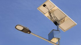 مجهولون يسرقون بطاريات الإنارة ويغرقون الشوارع في الظلام بسكيكدة