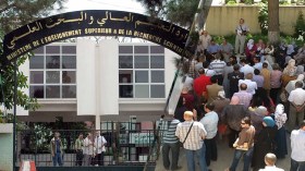 الأساتذة الجامعيون ينتفضون ضد ظروف العمل