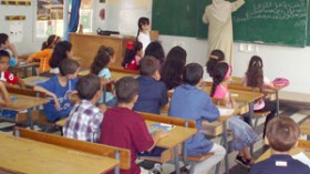أساتذة ينعتون تلاميذهم بالحمير والبهائم والحيوانات والقردة و… و…