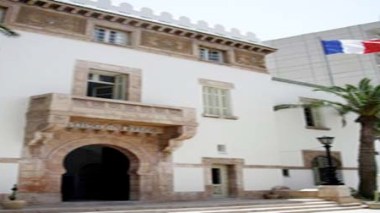 Islamophobie : les écoles françaises en Tunisie fermées jusqu'à lundi