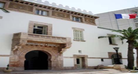 Islamophobie : les écoles françaises en Tunisie fermées jusqu'à lundi