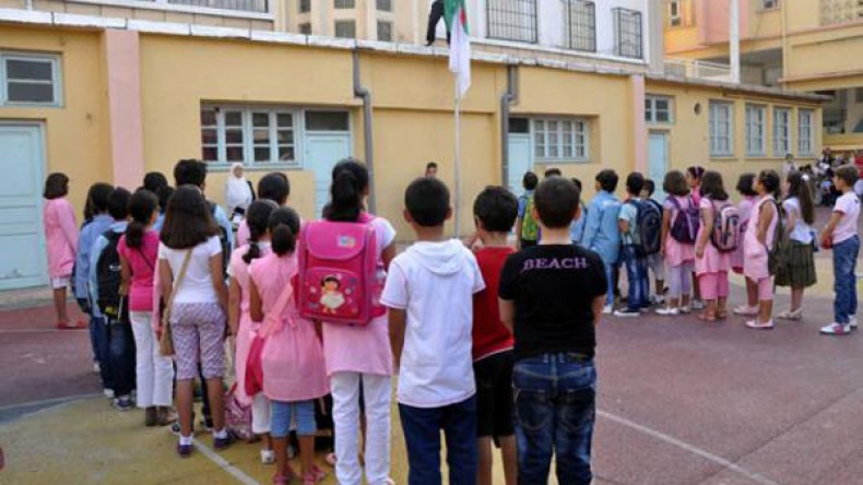 أولياء تلاميذ ابتدائية بمعاتقة يمنعون أبناءهم من الدراسة