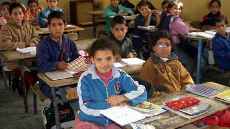 نقابات التربية تطالب بتلقين التلاميذ “أسرار” التاريخ