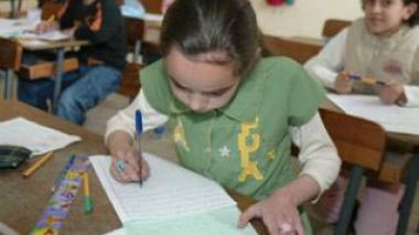 Octroi d’une prime de solarisation de 3 000 dinars aux nécessiteux : le ministère de l’Education recense les élèves démunis