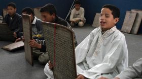 مغتربون يقضون الصيف في الجزائر لتعليم أبنائهم اللغة العربية والقرآن