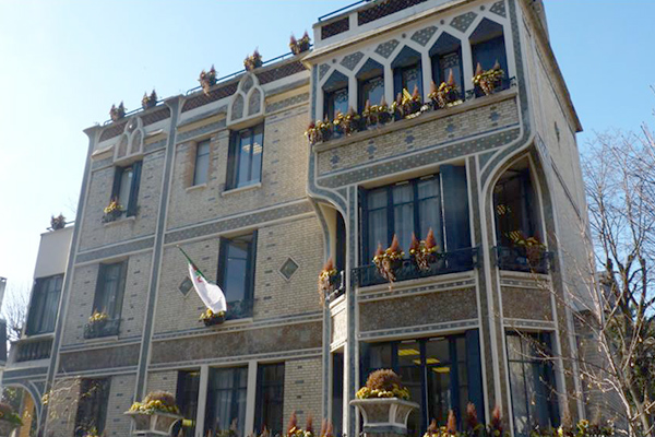 France: Teachers From Algerian School of Paris Launch a Distress Signal