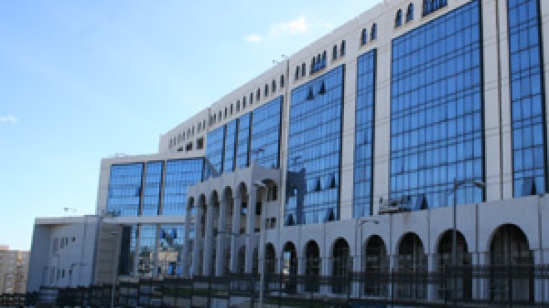 غليان في المدرسة العليا للصحافة وهجرة جماعية للأساتذة