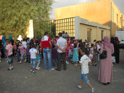 Algeria sets up cameras at schools