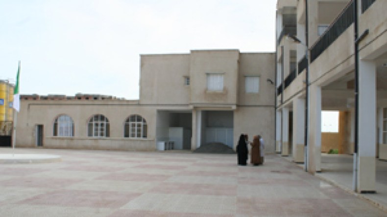 النقابات تطالب بالإفراج عن مخلفات المنح قبل نهاية السنة