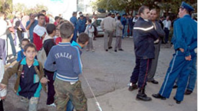 مروجو مخدرات يلقنون التلاميذ “دروسا” في التعاطي والإدمان