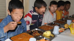 أميار يجوّعون التلاميذ بـ “المقارون”..واللحم والفاكهة للمحظوظين فقط