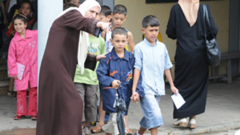 الأساتذة المتعاقدون يهددون.. الإدماج أو الانتحار الجماعي