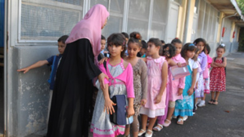 فضح رواتب الأساتذة والمعلمين يُشعل النار في بيوتهم