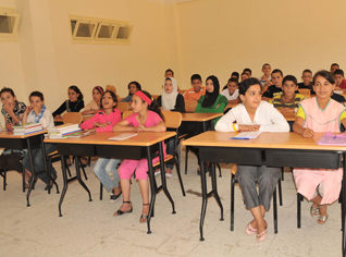 Schools in Algiers breach the law and open during week-end