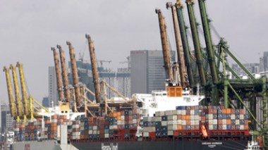 Singapore economy weakens in Q4