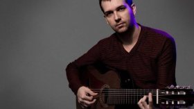 مطرب برازيلي يندّد: سينتهي المونديال ولن تتحسّن ظروفنا الإجتماعية