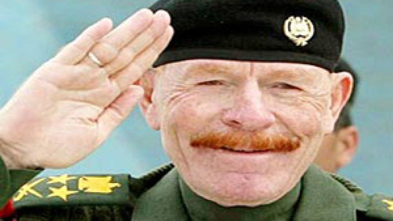 عزت‮ ‬الدوري‮ ‬يدعو‮ ‬الفصائل‮ ‬المسلحة‮ ‬إلى‮ ‬توحيد‮ ‬صفوفها