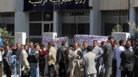متقاعدو التربية يهددون بالاحتجاج على “الحڤرة”