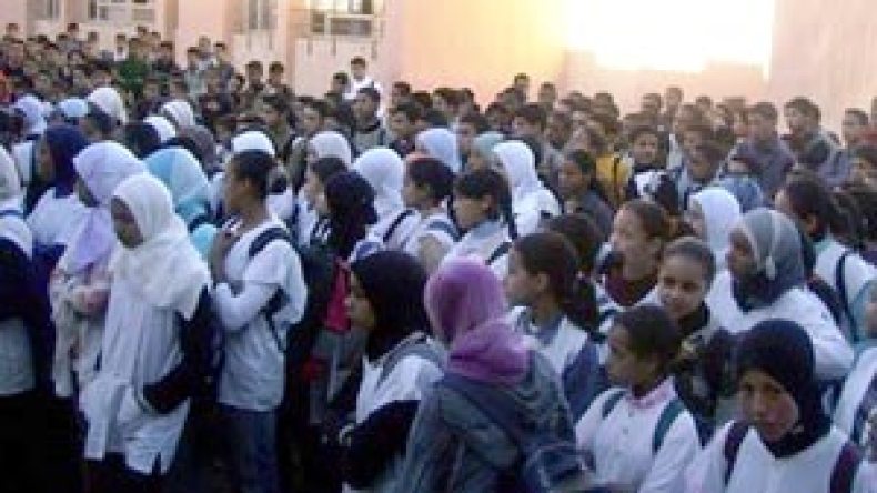 تلميذ‭ ‬يهشم‭ ‬أنف‭ ‬أستاذ‭ ‬وآخر‭ ‬يتحرش‭ ‬بأستاذة‮!‬