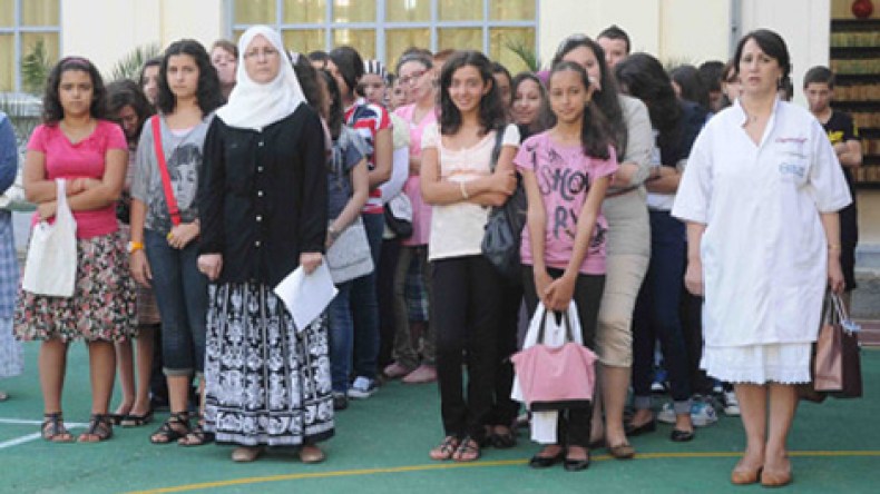 مديرو مدارس يتحدّون تعليمة الوزارة وينهون اختبارات نهاية السنة
