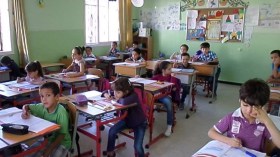 جامعيون يعرضون الدروس الخصوصية على التلاميذ عبر الفايس بوك