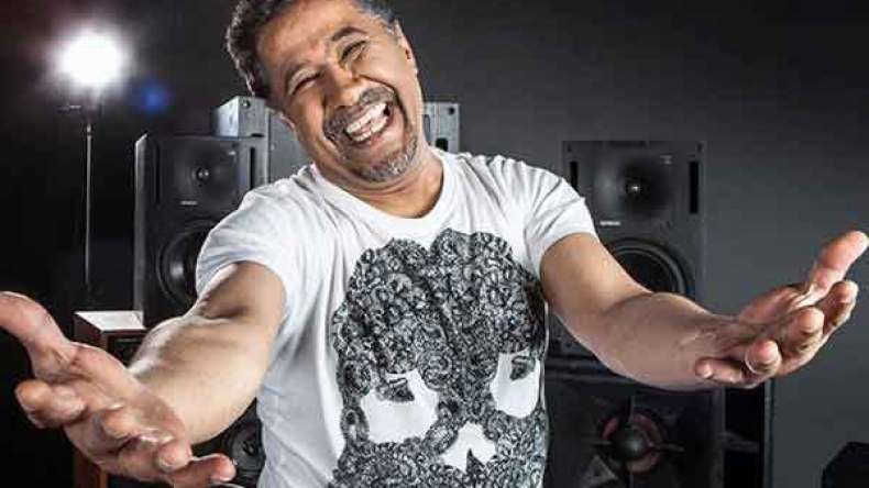 الكينغ خالد في جولة بـ”تونس” ويعود إلى المغرب عبر “الناظور”