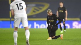 بن رحمة تعاطف ضد العنصرية مع بن طالب أم ويبو؟