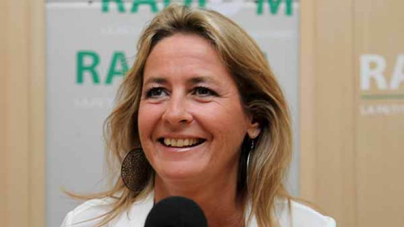 حفيدة الباشاغا بن قانة تشارك في إحياء ذكرى 17 أكتوبر 1961