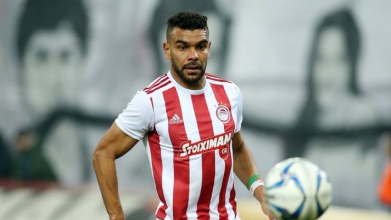 سوداني سعيد لِتعافيه النّسبي بعد العملية الجراحية