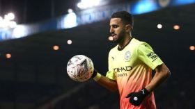 محرز يتفاوض مع إدارة “السيتي” لِتخفيض راتبه