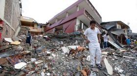 Un séisme de magnitude 7,7 ébranle l’est de l’Équateur