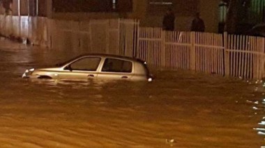 Une flaque d'eau à Ben Aknoun provoque un énorme embouteillage