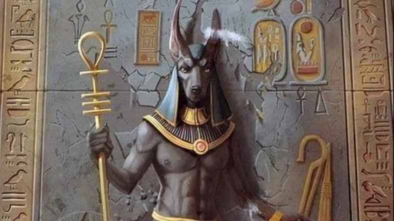 إنها لعنة الفراعنة.. هكذا فسر مصريون الكوارث المتتالية!