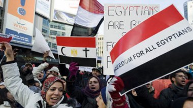 Égypte/ Le Caire paralysé  : plusieurs institutions officielles tombent entre les mains des manifestants